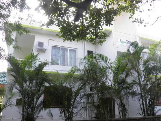 The Crib Hotel 莫尔吉姆 外观 照片